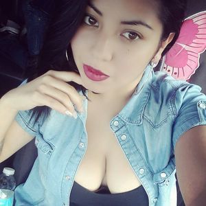 Meet your Posher, Yolanda